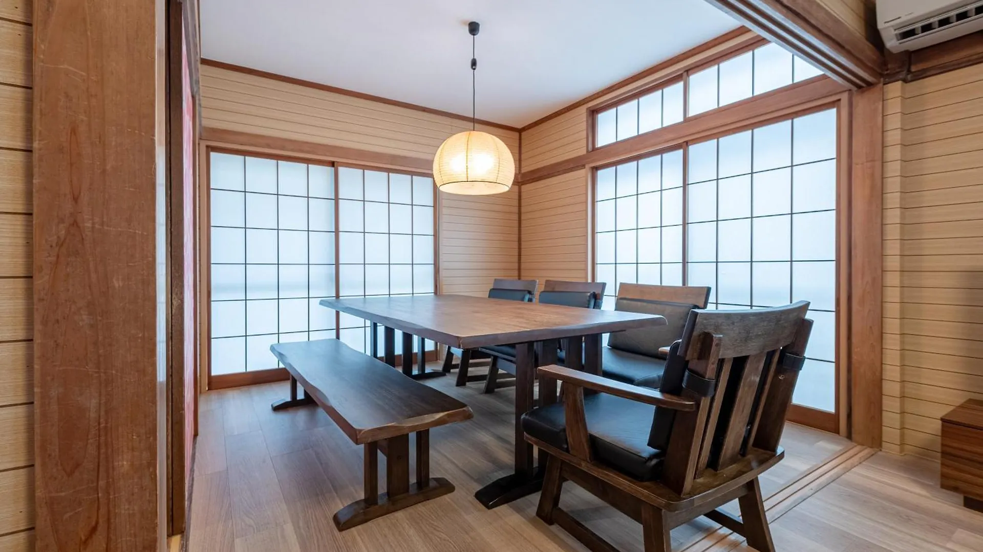 Sharil Nishi-Shinjuku Apartment Tokyo