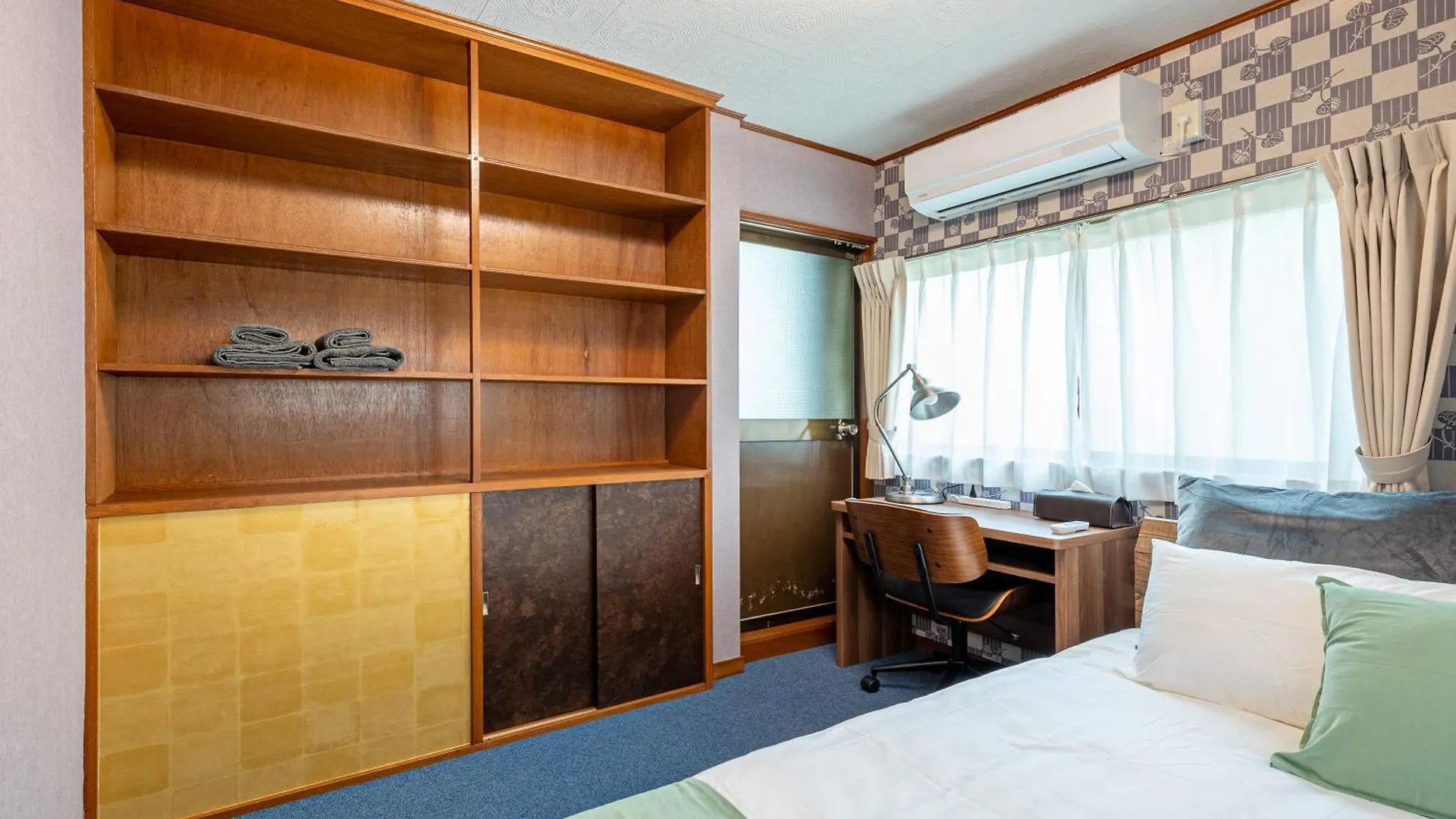 Sharil Nishi-Shinjuku Apartment Tokyo