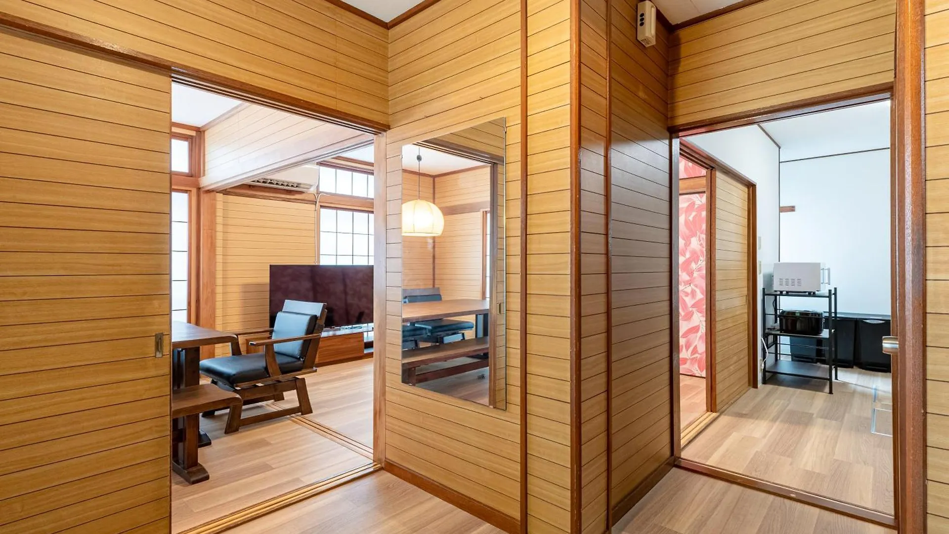 Sharil Nishi-Shinjuku Apartment Tokyo